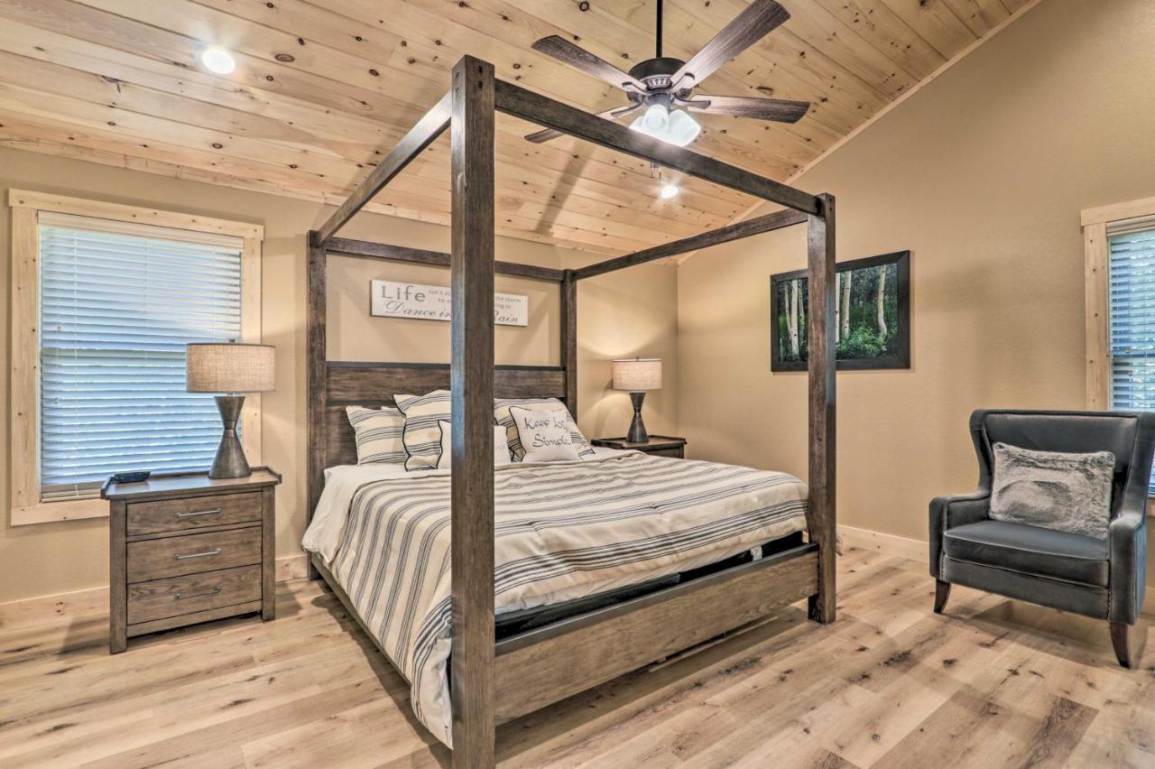 Sevierville Cabin Deck With Foosball And Hot Tub! Exterior foto